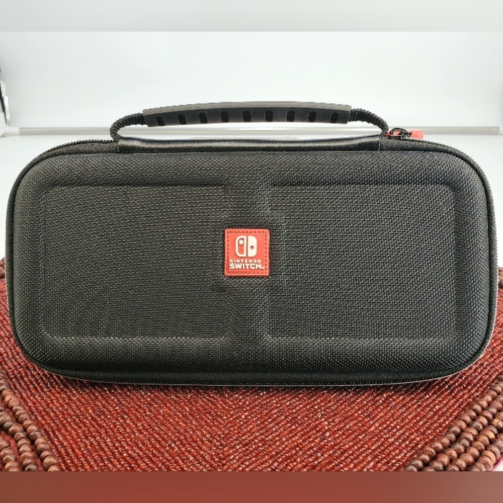 Nintendo Switch Hardshell Travel Carrying Case (ST1)